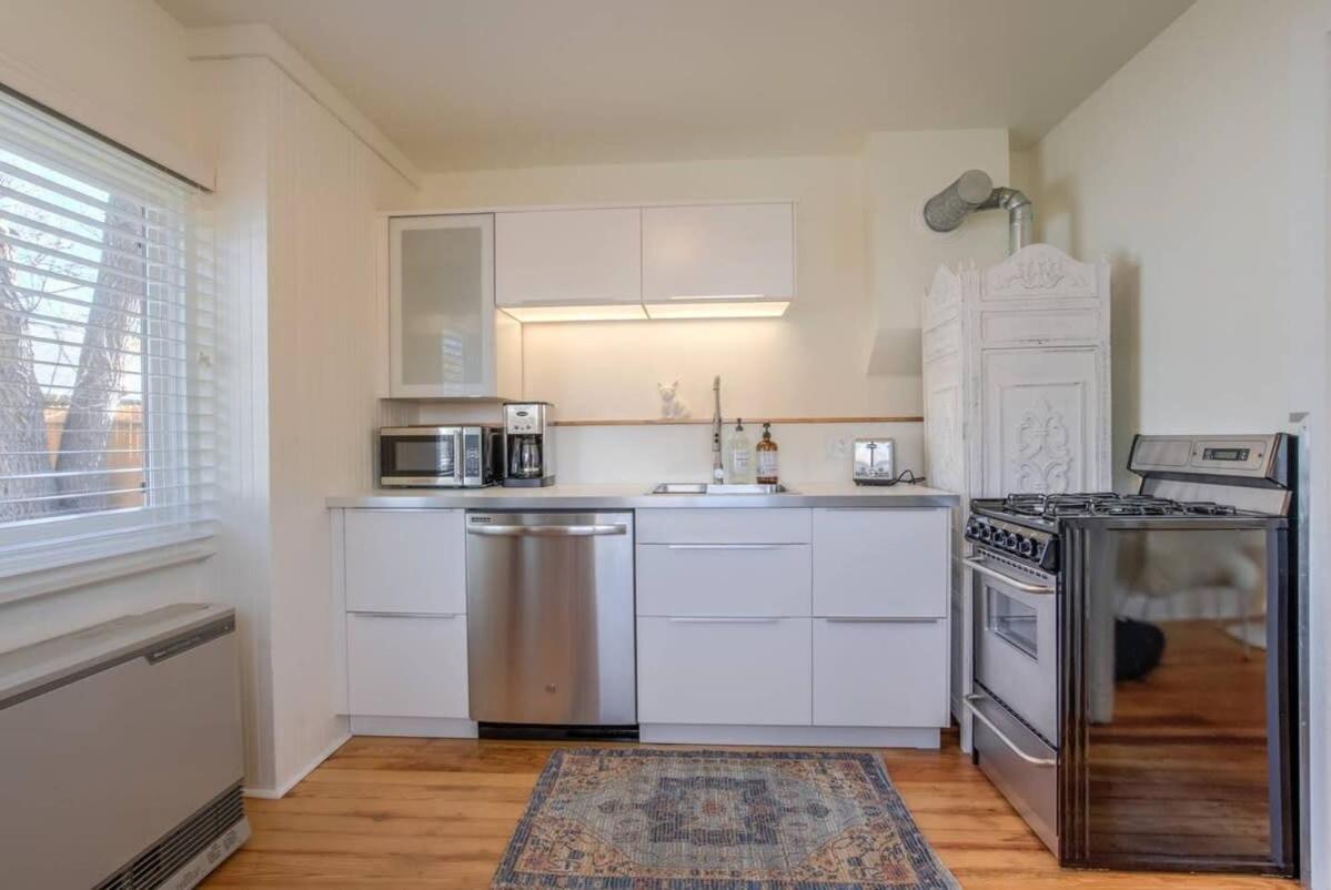 Vintage Tiny House Cute 1Bdrm Big Appeal Βίλα Κολοράντο Σπρινγκς Εξωτερικό φωτογραφία